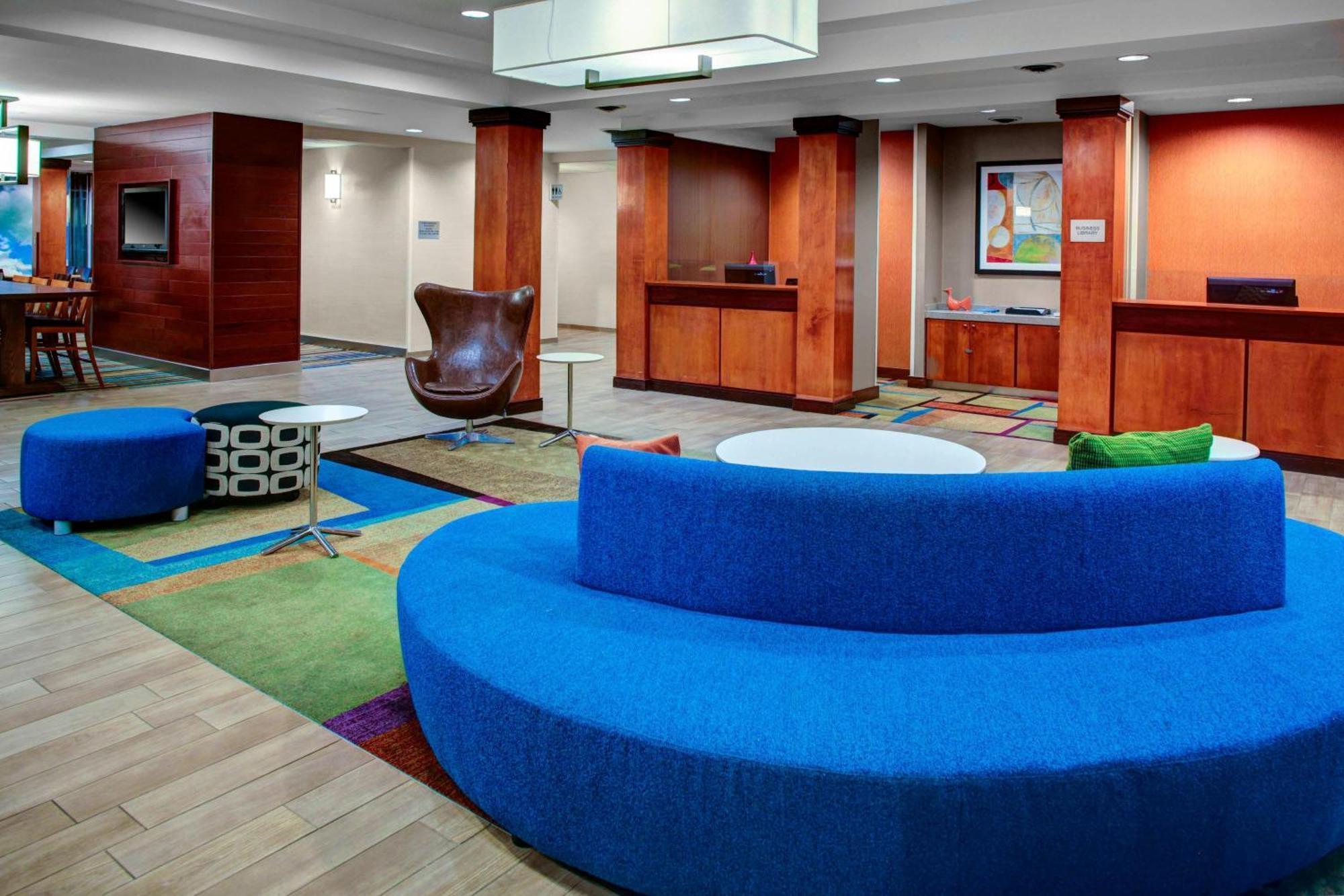 Fairfield Inn And Suites By Marriott Emporia I-95 Buitenkant foto