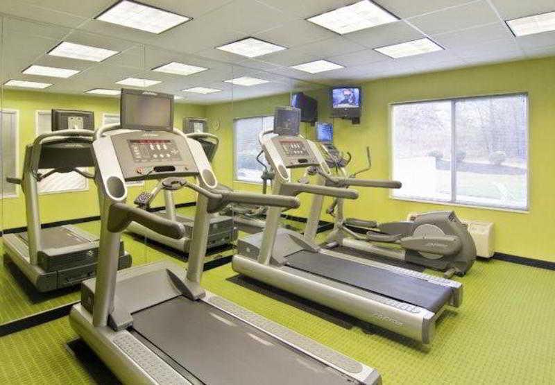 Fairfield Inn And Suites By Marriott Emporia I-95 Buitenkant foto